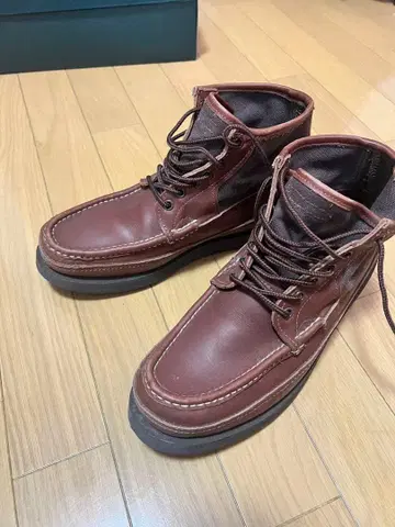 러셀 모카신 카라하리