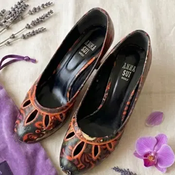 안나수이 펌프스 페이즐리 무늬