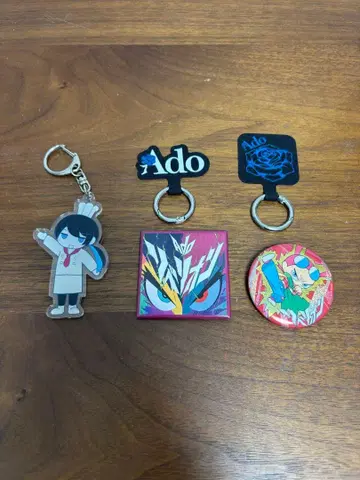 Ado 츠야리츠야리 아크릴 키링 시크릿 캔뱃지 폰 탭