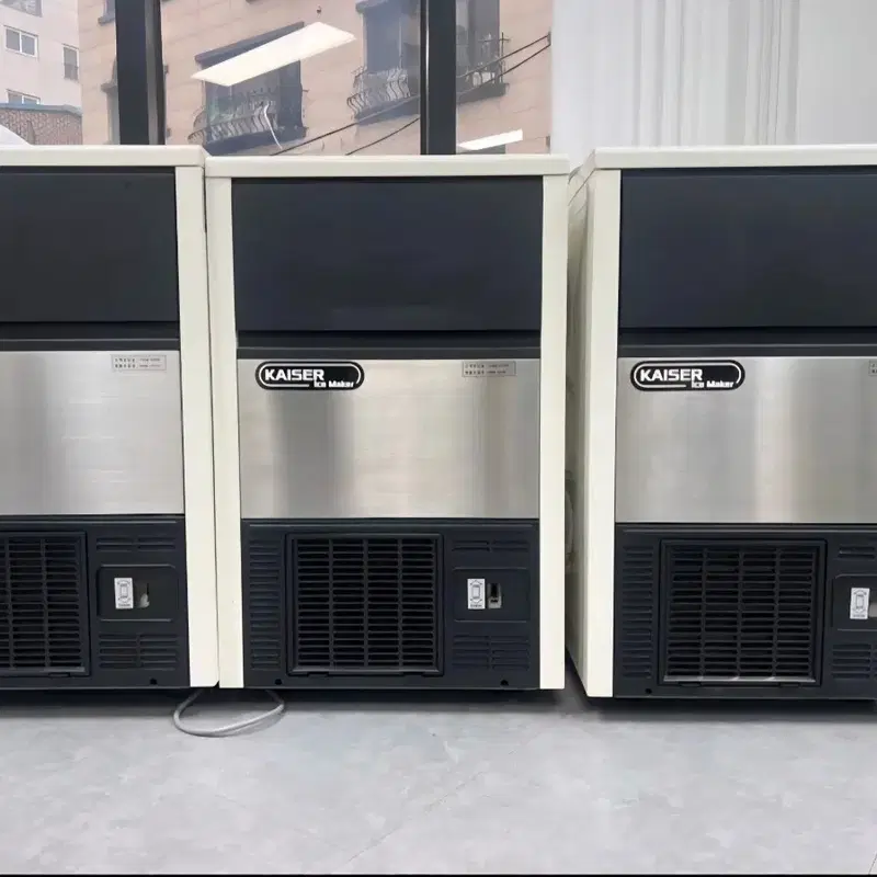 스팀세척 완료! 깨끗한 카이저/라셀르 중고 제빙기 30kg~450kg