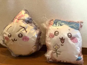 치이카와 (먼작귀) 깅엄 프릴 쿠션 하치와레 & 토끼