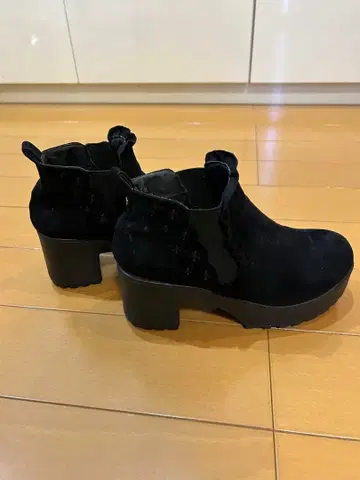 리즈리사 블랙 부츠