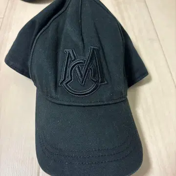 MONCLER 블랙 캡 C.A9CO-22-1434-UNI