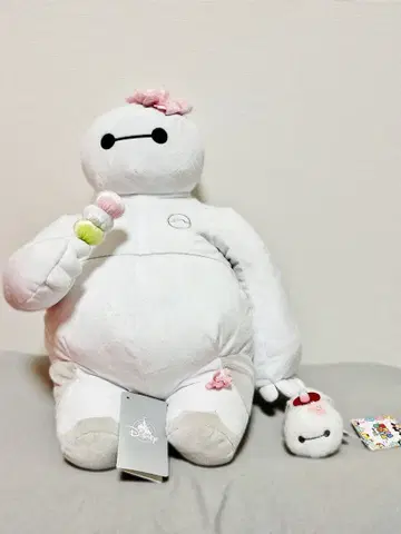 디즈니 스토어 벚꽃 꽃놀이 베이맥스 봉제 인형 썸썸
