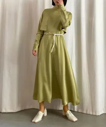 Ameri UND CLIONE BELTED DRESS