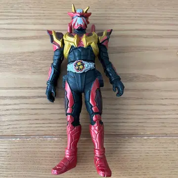 가면라이더 레전드 라이더 히비키 가동식 피규어 블랙 레드 골드