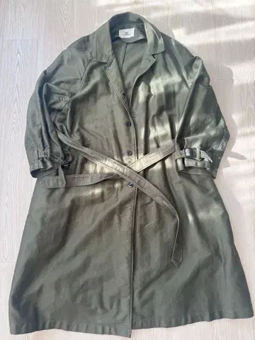 OUTIL 몰스킨 코트 올리브색 사이즈 2