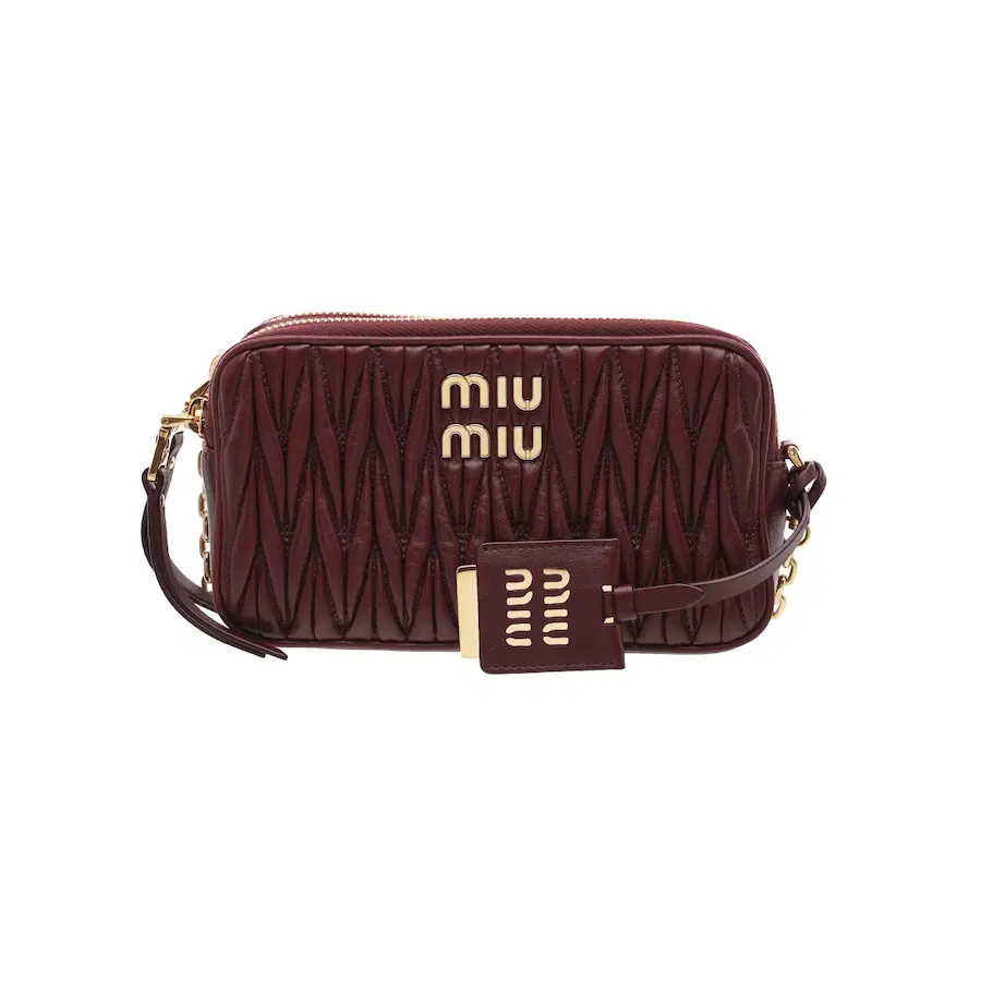Miu Miu matelassé斜挎包