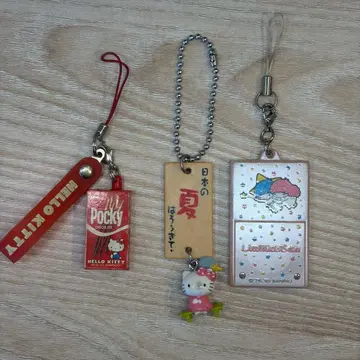 [산리오] 헬로키티 키키라라 스트랩 세트