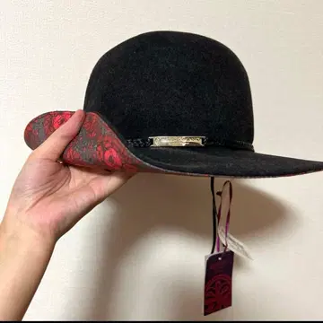 택 포함 헬렌 카민스키 로고 플레이트 100% 울 펠트 햇