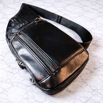 MEN'S BIGI 인조 가죽 바디백