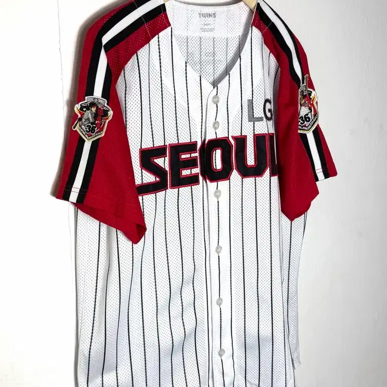 LGツインズ ホン・チャンギ 홍창기 ユニフォーム LG Twins Hong Chang-ki Classic Home Uniform on Bunjang Global Site.