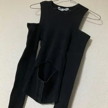 오프숄더 리브 니트탑 블랙 ZARA 오픈 숄더