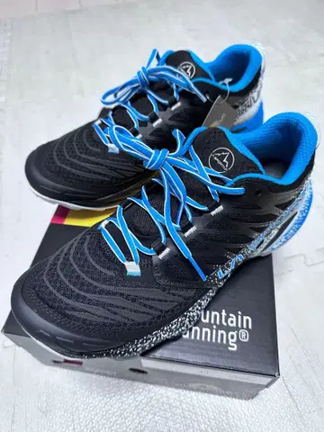 LA SPORTIVA AKASHA II 블랙/초크 44
