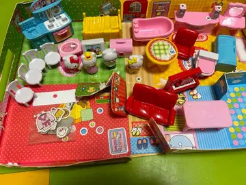 레트로 활짝 펼쳐지는! 헬로키티의 집 피규어 인형 산리오