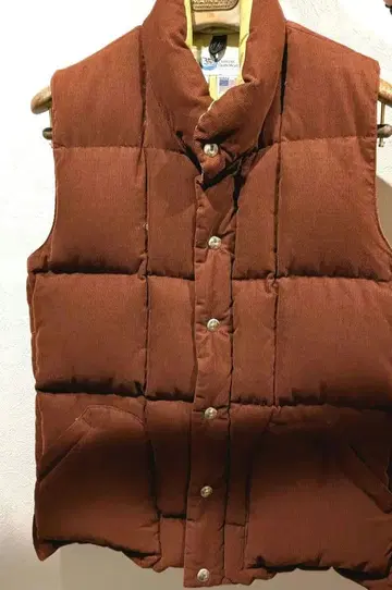 Crescent Down Works 다운 베스트 S