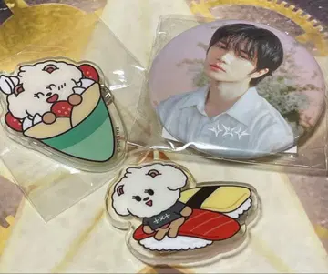 TXT 지역 한정 아크릴 배지 범규 크레페&초밥 가챠 배지