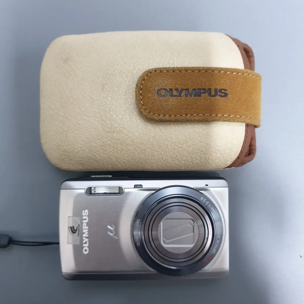 【通電OK】 OLYMPUS オリンパス μ-7050 ミュー コンデジ カメラ OLYMPUS μ-7050 シルバー コンパクトデジタルカメラ コンデジ 通電OK