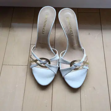 브루노말리 샌들