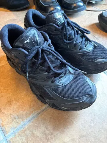 미즈노 웨이브 프로페시 LS 블랙