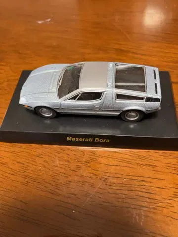 마세라티 보라 미니카