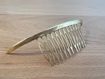 프뤼이 크레센트 빗 골드