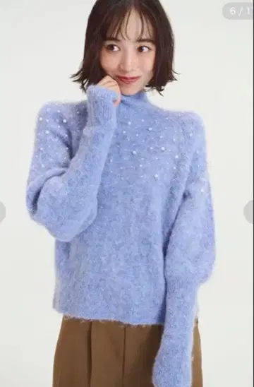 완판템 MilaOwen (밀라 오웬) 형태 슬리브 펄 디자인 니트