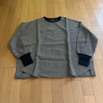 [미사용 새상품] 스카디 화이트 블랙 상의