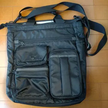 NOMADIC 블랙 숄더백