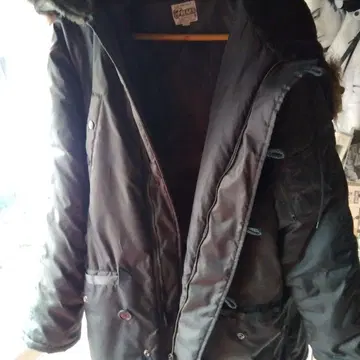 FREAKS N3-B 퍼 부착 밀리터리 자켓