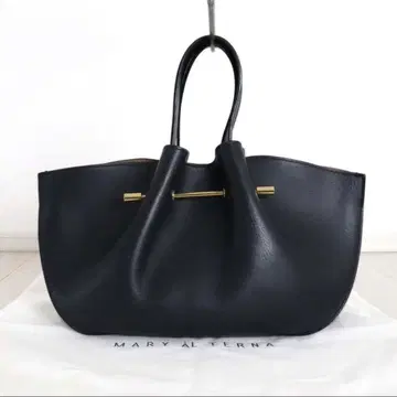 메아리 알터나 CURTAIN 가죽 핸드 커튼 백 블랙