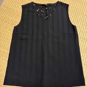 ANTEPRIMA 블랙 슬리브리스