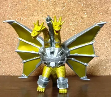 메카 킹 기드라 피규어