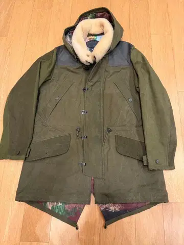 록키 마운틴 올리브 그린 후드 부착 모즈 코트 40