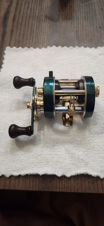 아부가르시아 앰버서더 2500CCDLCSTM SIMMONS 초레어