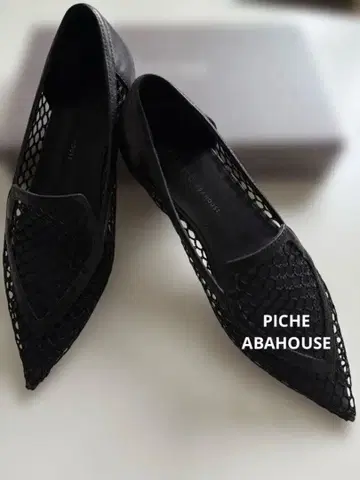 새상품급 PICHE ABAHOUSE 메쉬 포인티드 플랫 펌프스