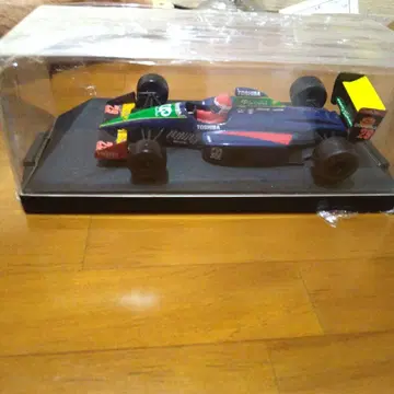 오닉스 Formula 1 Car 1/43 스케일 케이스 포함