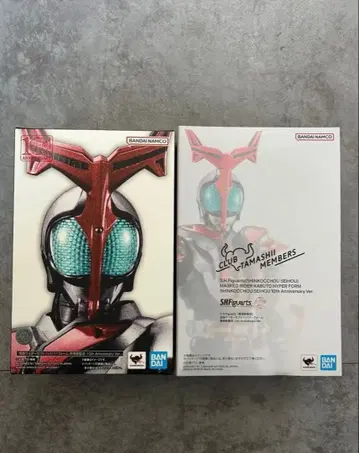 S.H.Figuarts 진골조제법 가면라이더 카부토 하이퍼 폼 10th