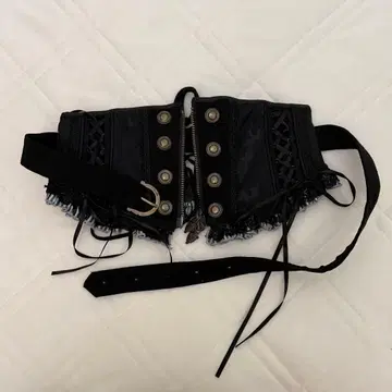 ozz on ozz oneste 오즈온 오즈오네스트 코르셋