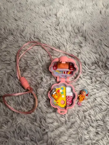 [ 레어 ] [ 새상품급 ] 엔젤 포켓 로켓 펜던트 뮤직룸