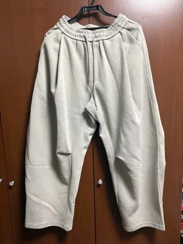 YOURNUS 가이드 벌룬 스웻팬츠