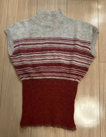 캐서린 햄넷 반팔 니트