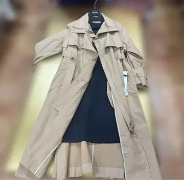 SPORTMAX 베이지 트렌치코트 새상품