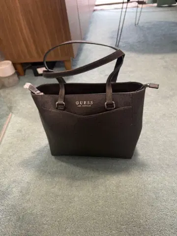 Brand new! Guess tote bag!