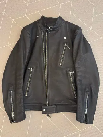 선셋 베이 버저스 나탈리 카프