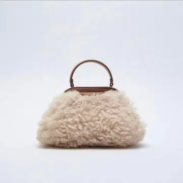 [ 최종 가격 인하 ] ZARA 자라 퍼 숄더백 핸드백