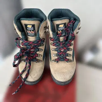 Zamberlan 등산화 베이지/다크 그린