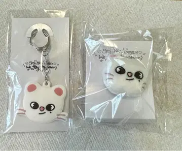 스키즈 전시회 EXHIBITION 진이레트 봉제 인형 반지 키 커버