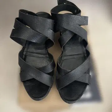 trippen 블랙 스트랩 샌들 사이즈 39