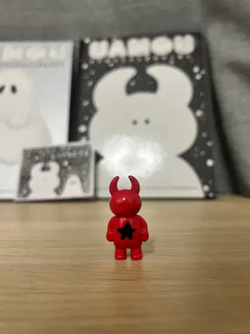 미니스타우아모우 ( 레드 블랙 별)